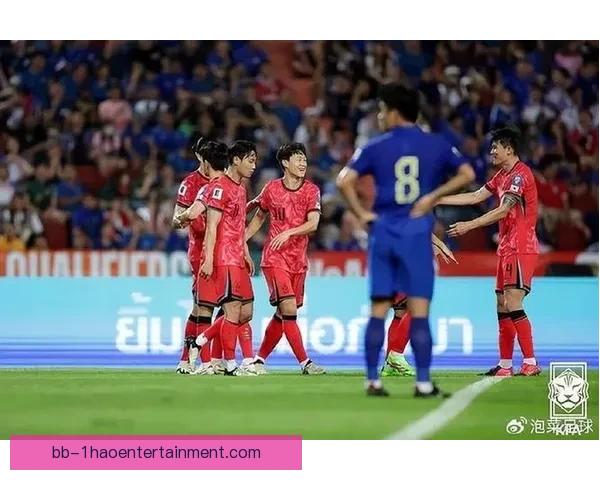 李刚仁亚洲杯小组赛任意球直接破门技惊四座率韩国掀起胜利狂潮 李刚仁亚洲杯小组赛任意球直接破门技惊四座率韩国掀起胜利狂潮